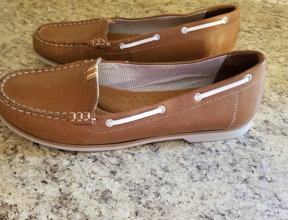 natural soul boat shoes